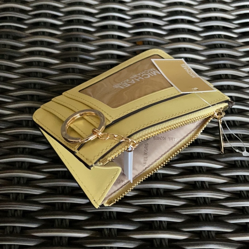 Michael Kors Small TZ Coinpouch with ID - Picture 13 of 16